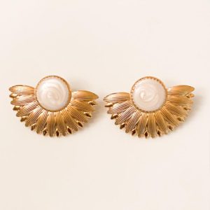 Luxe Vintage Ear Studs Gold & White